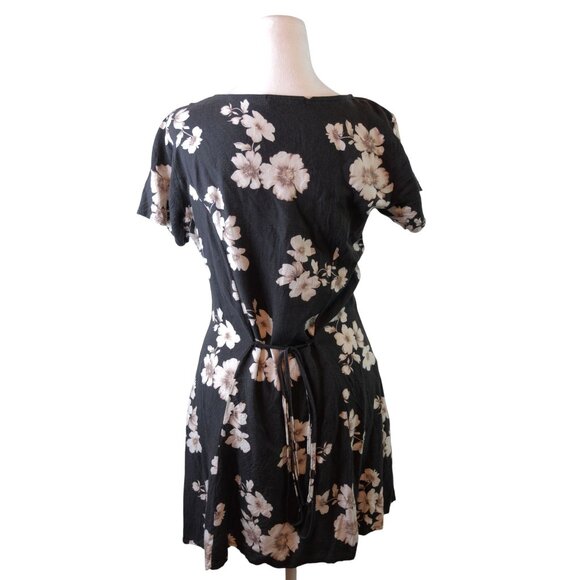 Brandy Melville Black Floral Short Sleeve Button-Front Mini Dress One Size - Picture 2 of 5